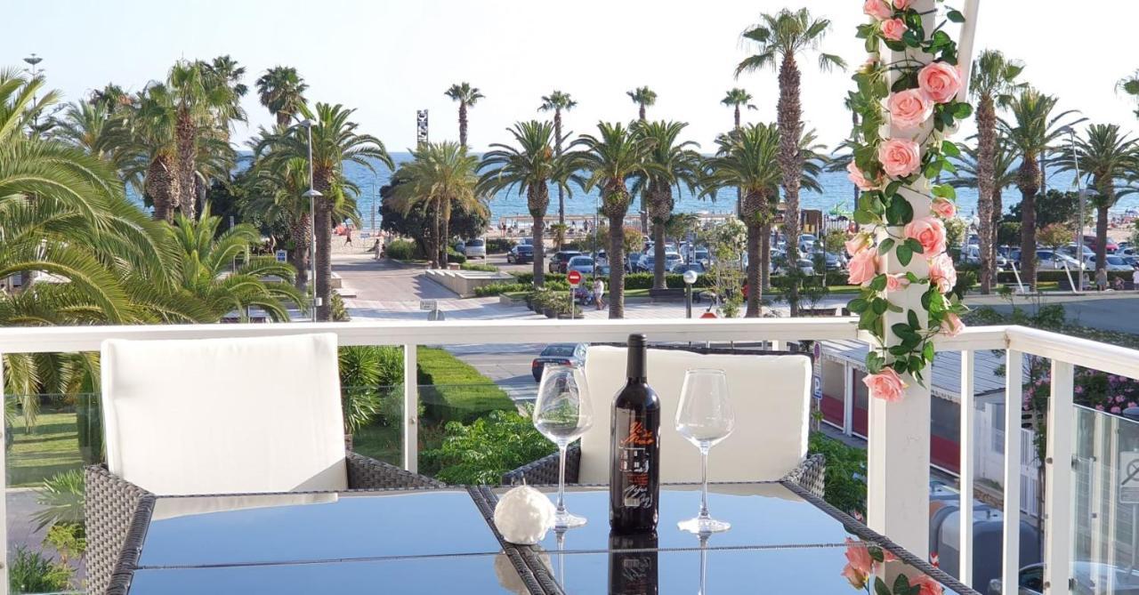 Encantadora Vivienda En El Paseo Maritimo De 살루 외부 사진
